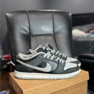 J Pack Shadow Nike SB Dunk Low Pro Sneakers Size 10.5​